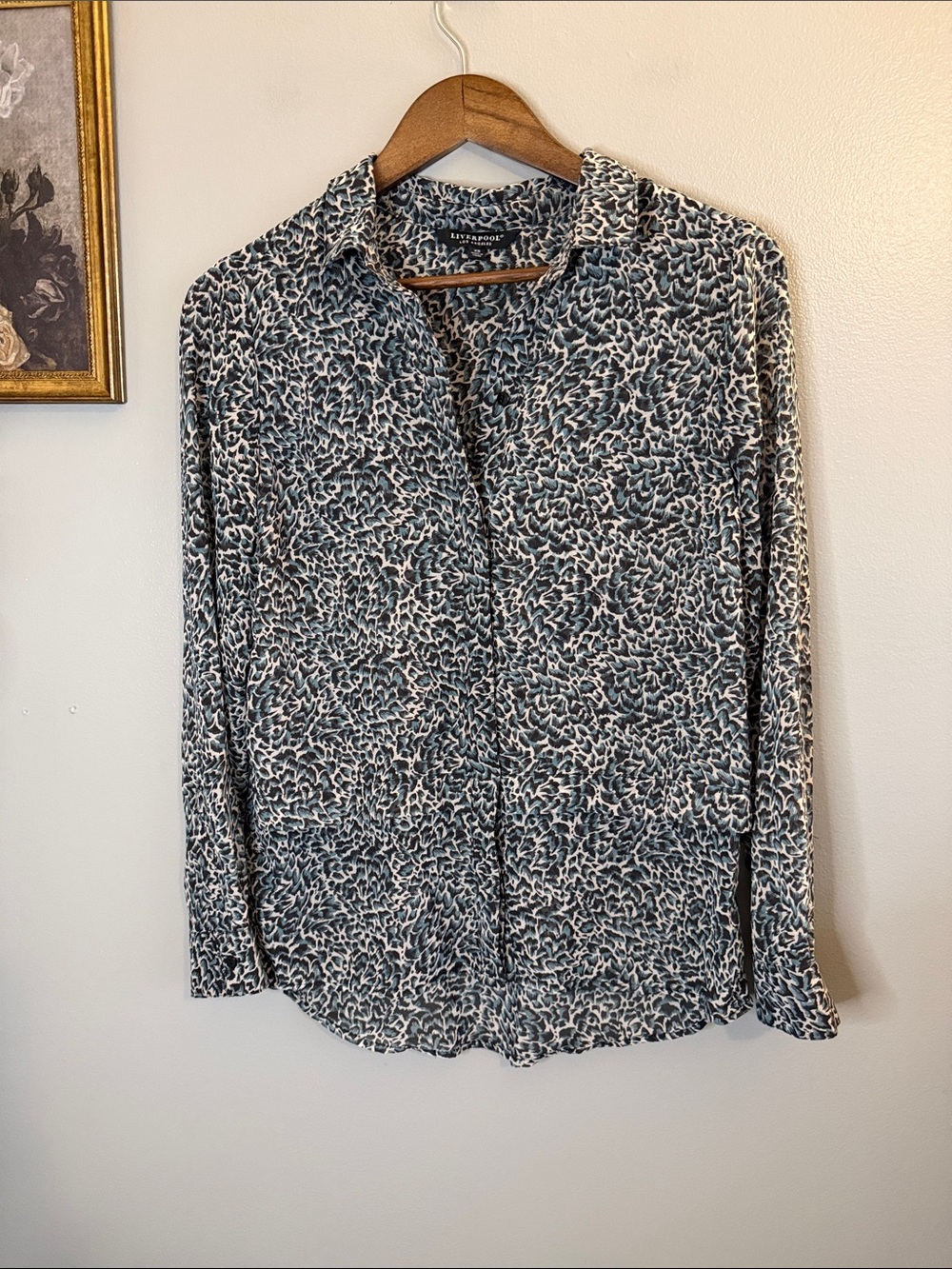 Liverpool Los Angeles XS Abstract Animal Print Button Front Blouse Teal Black - Picture 3 of 8